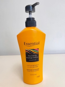 葉子🍃-Essential柔韌防斷髮洗髮露_1
