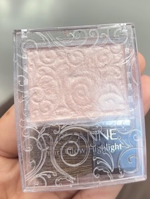 Sana-CEZANNEPearl Glow Highlight_1