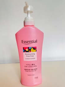 葉子🍃-Essential水漾防毛燥護髮素_1
