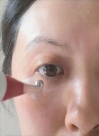 Emily Chow-AHC醫美逆齡活膚全面眼霜_3