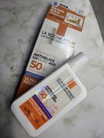 YiN-LA ROCHE-POSAYANTHELIOS UVMUNE 400全效廣譜輕盈隔離乳液 【抗斑配方】_1