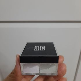 Sandy-GIVENCHY全新 高級訂製稜鏡四色蜜粉_1