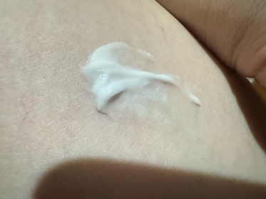 Rin-Vaseline凡士林®特潤修護精華雪融霜_3