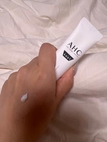 chasiutung-AHC醫美逆齡活膚全面眼霜_3