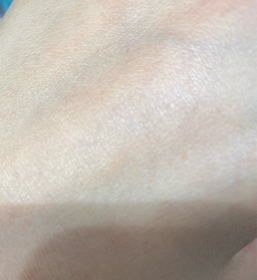 Ivy-LA ROCHE-POSAYANTHELIOS UVMUNE 400全效廣譜輕盈隔離乳液 【抗斑配方】_3