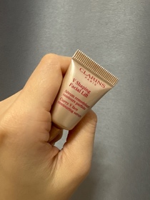 Yty-CLARINSV輪廓緊緻精華_1