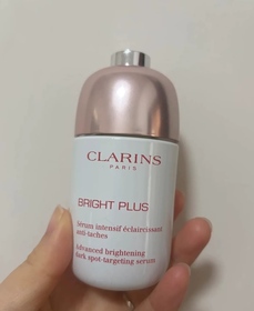 Kitty -CLARINS透亮光感淡斑精華_1