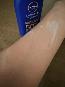 Ming-NIVEA保濕輕盈高效防曬乳液_3