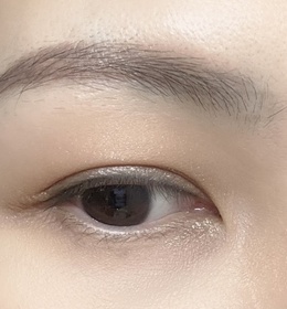 Emily Leung-LAURA MERCIER鑽光幻魅眼影筆_2