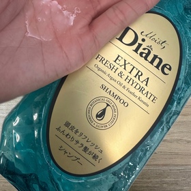 Paris merci -Moist Diane清新水感洗髮露_1
