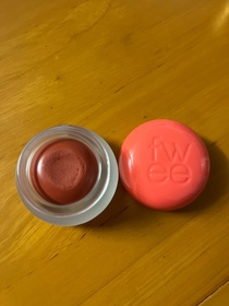 Emma-fwee唇頰兩用布丁膏_1