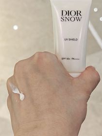 karun-Dior雪凝亮白全效輕盈防曬乳液 SPF50+ PA++++_3