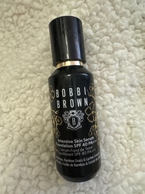 Yty-BOBBI BROWN蟲草抗氧修護精華粉底液_1