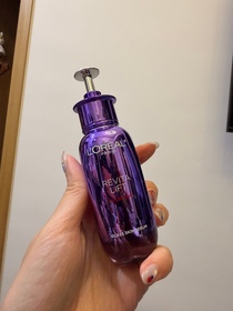 StellaTam-L'ORÉAL PARiS超水光精華_1
