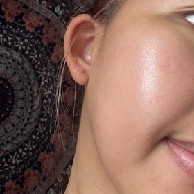 lok-L'ORÉAL PARiS超水光精華乳_4