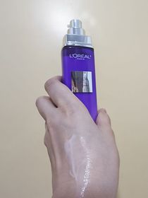 karun-L'ORÉAL PARiS超水光精華乳_2