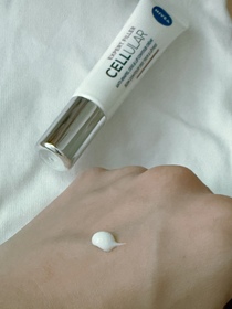 Nicole -NIVEA細胞激活抗皺緊緻修護眼霜_3