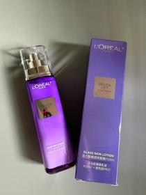 Selena-L'ORÉAL PARiS超水光精華乳_1