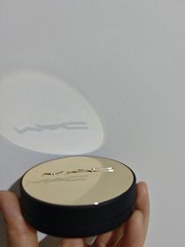 Nora-M.A.C亮肌輕透精華氣墊粉底 #鎖光小金盒_1