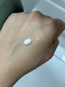 littlemissphoebe-L'ORÉAL PARiS超水光精華乳_2
