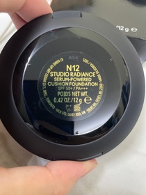 Hoki-M.A.C亮肌輕透精華氣墊粉底 #鎖光小金盒_1