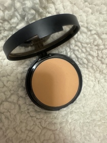 Yty-BareMinerals高效無瑕透氣粉底_3