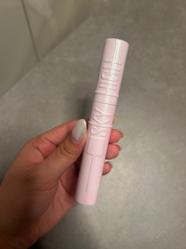 xxkelly-MAYBELLINE飛天翹睫毛底膏_1