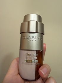 Carcar-CLARINS賦活雙萃精華粉底液_1